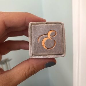 The Mrs box letter E rose gold and grey